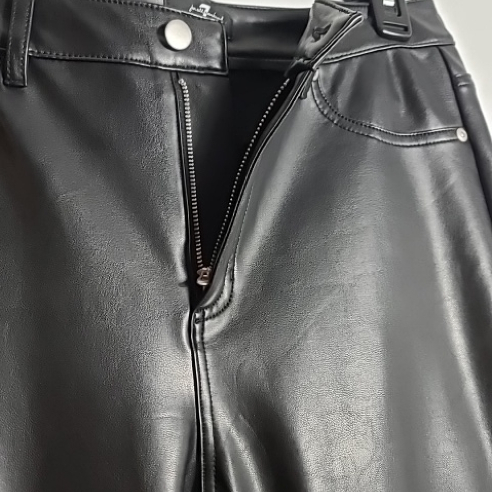 7 FOR ALL MANKIND Black Faux Leather Women Skinny Jeans Size Medium - Picture 8 of 14